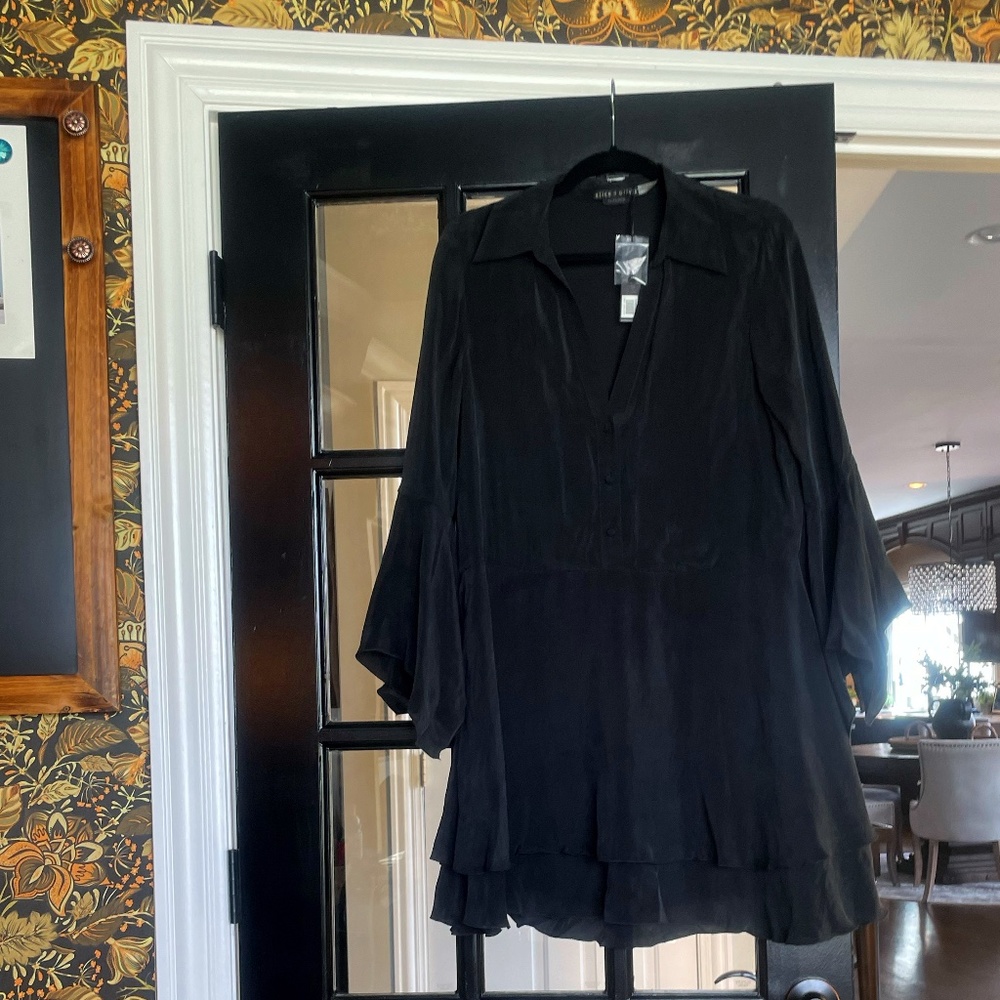 NWT - Alice + Olivia Black Shirt dress with flutter 3/4 sleeves. Size 10